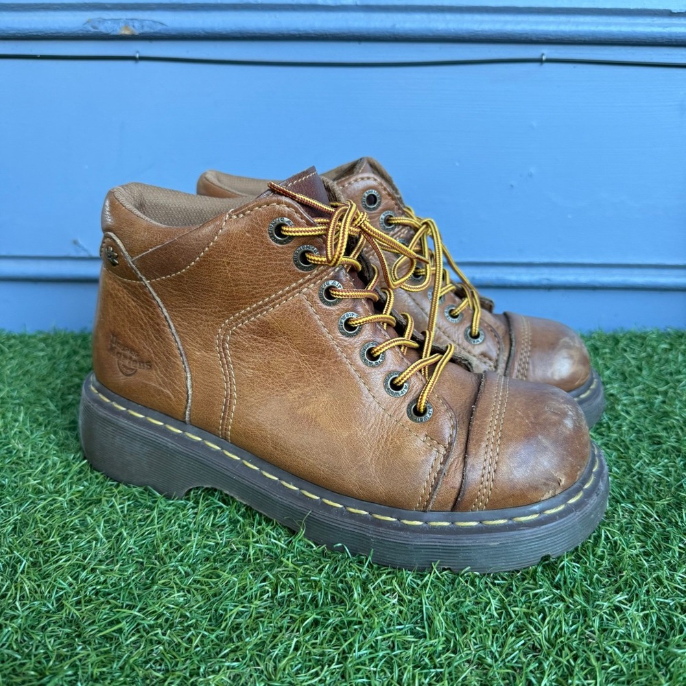 Vtg Y2K Dr. Martens Yolanda Leather Platform Boots Womens 9 Daisy Stud AW004